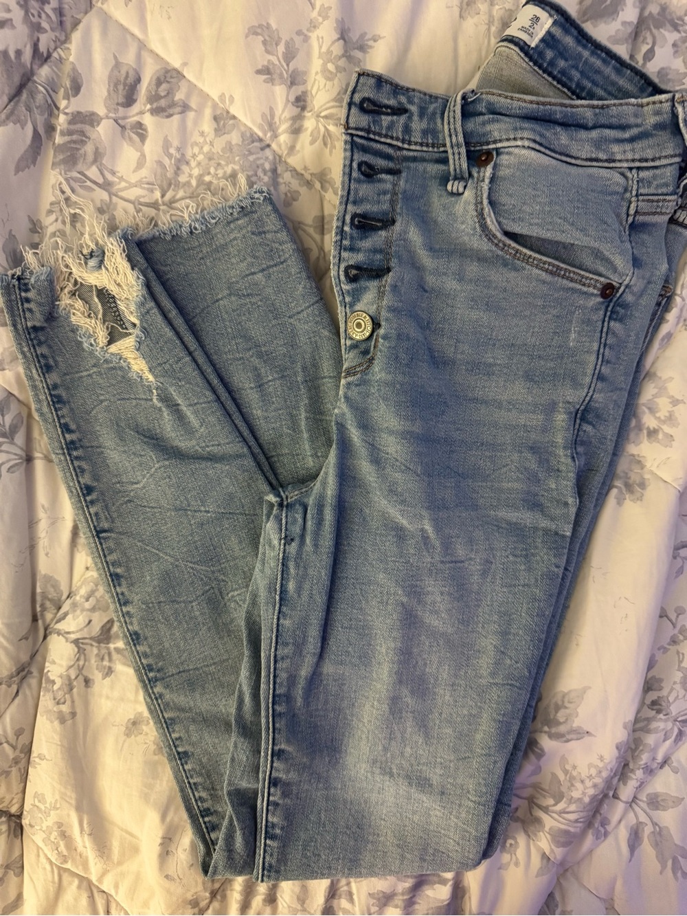 Abercrombie & Fitch Light Blue High-Rise Skinny Jeans with Distressed Hem